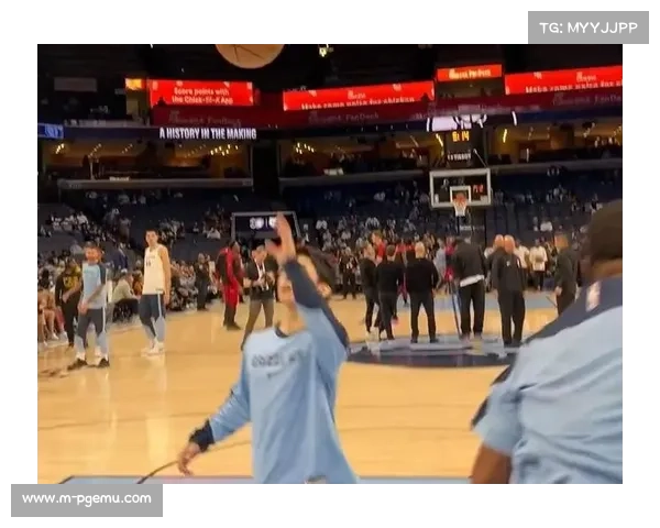 魔术灰熊柏林赛球员精彩扣篮,视频播放量超8500万