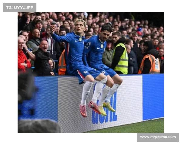 理查兹批评加纳乔切尔西生涯：缺乏防守意愿导致失去位置